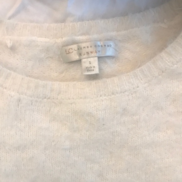 Rare sweater from Lauren Conrad Runway - Picture 2 of 2